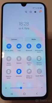 Prodám Samsung Galaxy A40, 4GB/64GB, stav A-, bílý - 10