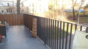 Pronájem bytu 2+kk (ca 60 m2) s terasou i parkováním, LB - 10