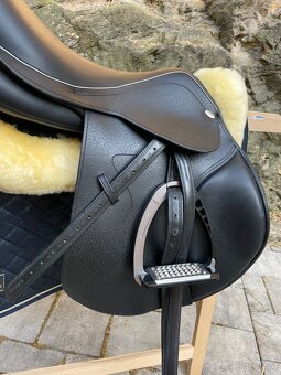 SKOKOVE SEDLO KENTAUR PERSEUS SP POSEDLI 17,5 KOMORA 2 - 10