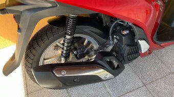 Honda SH 125i / po 1.maj. / jak nový / 2014 / ABS, serviska - 10