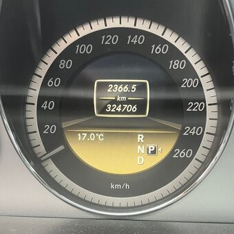 Mercedes E- class 350CDI 4matic AMG - 10