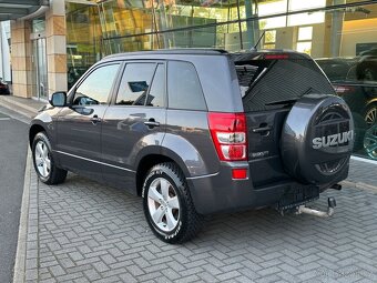 Suzuki Grand Vitara 2.4i Comfort benzín 124kw - 10