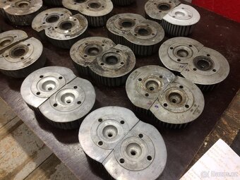 Predám pár HLAVY VALCU JAWA 350/360 361 nepoškodené - 10