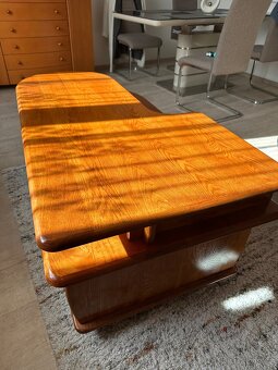 Konferenční stůl masiv - 10