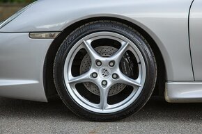 Porsche 911 996 Carrera 2 - 10