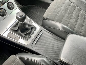 Volkswagen Passat 2.0 TDi 4x4 - 10