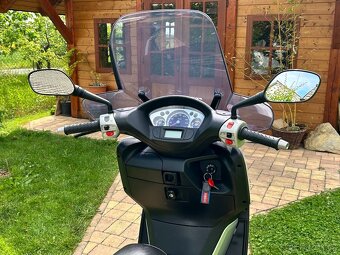Yamaha Versity 300 - 10