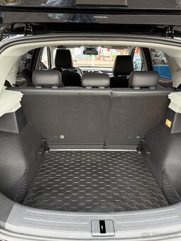 MG ZS - 10