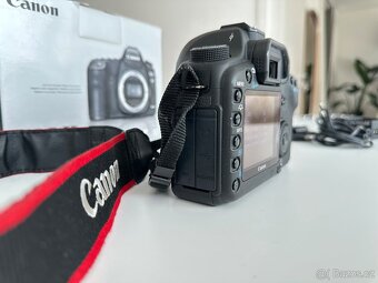 Canon 5D Mark II - 10
