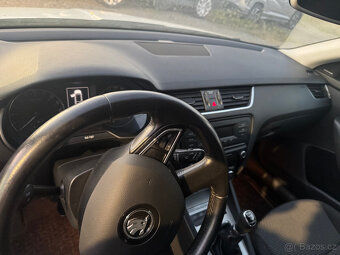 Škoda octavia 3 1.6 TDI - Pouze díly Hořovice okr Beroun - 10