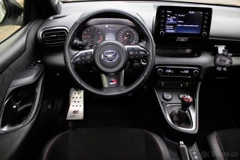 Toyota Yaris GR, servispováno, 100% stav, - 10
