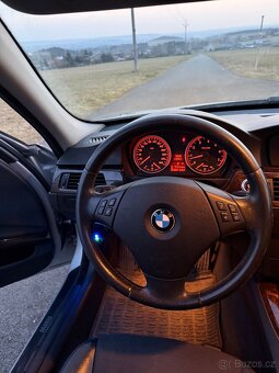 BMW e91 325i automat - 10