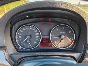 BMW E93 320D 2013 Cabrio, garážované - 10