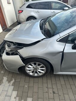 Toyota Corolla 2023 | 1.5L Benzín | 92 kW | 21 043 km | Aut - 10