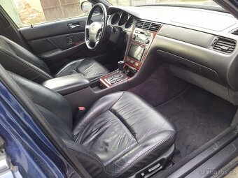 Honda Legend 3.5 V6 KA9 facelift 153 KW, 235 000 KM. LPG - 10