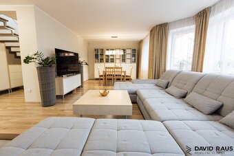Prodej rodinného domu 4+kk s bazénem (140,4 m2) a zahradou, - 10