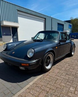 Porsche 911 Carrera 3.2 Coupé G50 z roku 1987 - 10