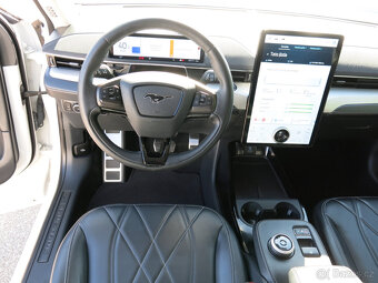Ford Mustang Mach-E 75,7kWh RWD STD 269PS - DPH - 10
