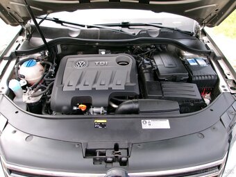 Passat Combi 2,0TDi Comfortline,NAVI, AUT.KLIMA - 10