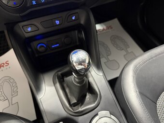 Hyundai ix35 2,0 CRDI 4WD TRIKOLOR PANO - 10