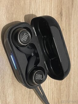JBL Reflect Mini NC – zánovní bezdrátová sluchátka - 10