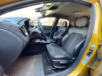 KIA XCeed 1.5 T-GDi DCT - 10