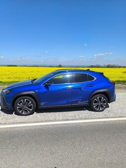 Lexus UX 250H výbava F sport design plus bitone - 10