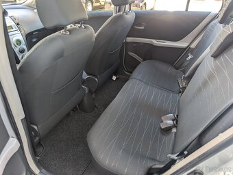 TOYOTA YARIS 1.3VVT-i 64kW EXECUTIVE AUTOMAT - 10