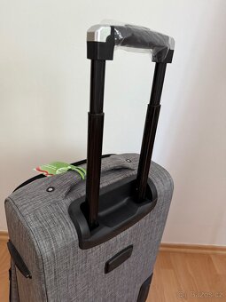 Cestovní kufr šedý Dr. Max Penta 1 ks - 10