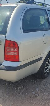 Octavia 1.6 Tour r.v. 2009, 75 kW - 10