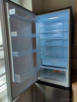 Hisense RB440N4CCB – moderní kombinovaná chladnička TOP stav - 10