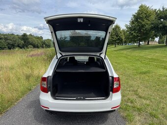 ŠKODA SUPERB II 2.0 TDI COMBI FL / ZÁRUKA / LETNÍ SLEVA - 10