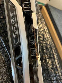 12GB GDDR6 AMD RX 6700 XT Sapphire NITRO+ - 10