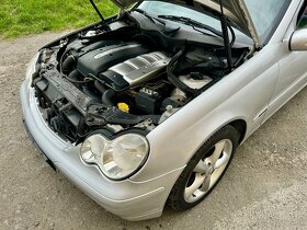 Mercedes-Benz Třídy C, 220CDi 105kw-Dig.klima-tažné - 10