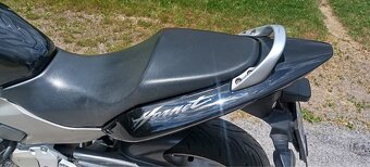 Honda 600 Hornet - 10
