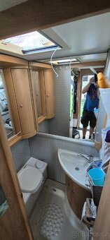 Prodám karavan Bürstner s palandama - 10