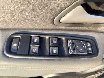 Duster Extreme 10/23, 1,0 TCe LPG, 38 tkm, 1. majitel, tažné - 10