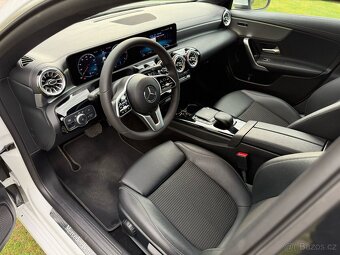 Mercedes-Benz CLA 200d SHOOTING BRAKE AMG - 10
