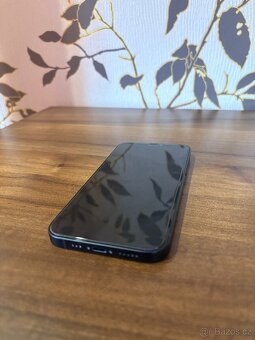 Apple iPhone 12, black - 10
