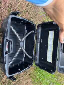 Kompletni kufry Givy vcetne drzaku na Yamaha TDM 850 - 10
