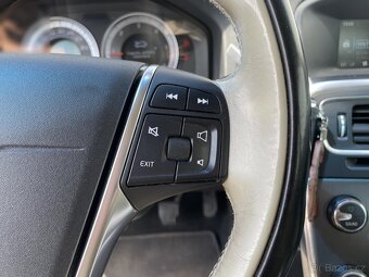 Volvo S60 2.0 D3 , 120 kW nafta, 2012 - 10