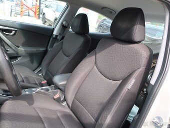 Hyundai Elantra 1.6i 97kW KLIMA ČR - 10