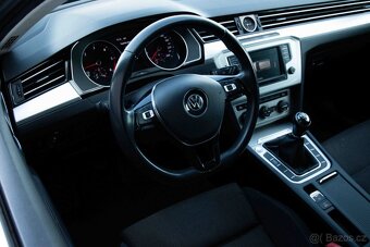 Volkswagen Passat Variant 2.0 TDI BMT Trendline - 10