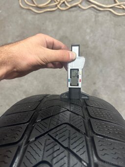 ALU Kola ŠKODA 5x112 R19 TRINITY Zimní Pneu 235/40/19 - 10