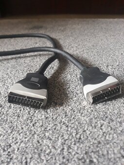 DVD  PŘEHRAVAČ  ZN.  MAGNAVOX  S  OVLADAČEM - 10