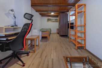 Pronájem rodinného domu s dvorem v Únanově, RD 2+1 Únanov - 10