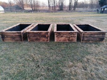 Modřínové masivní vyvýšené záhony - 10