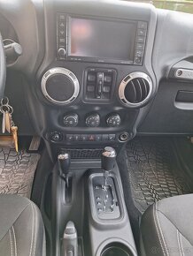 Jeep Wrangler Rubicon JK 2,8 CRDi - 10