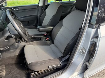 Škoda Rapid 1.6 TDi 77kw CZ původ - 10