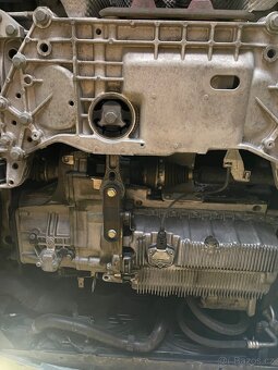 Škoda Octavia 2, 1.6 MPi, 75 KW - 10